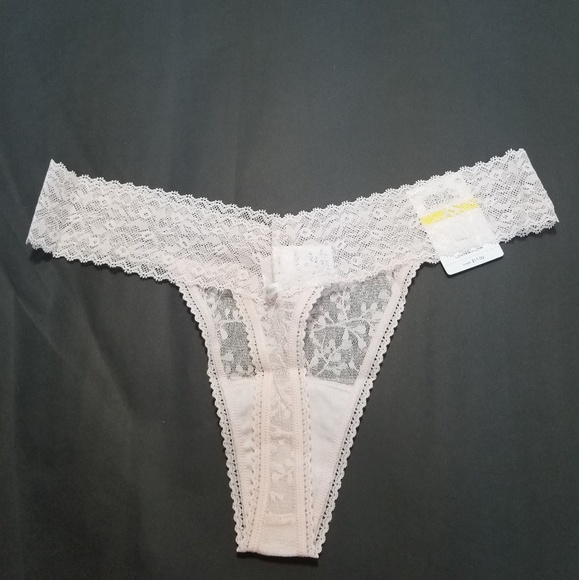 Calvin Klein Thong - Picture 3 of 3